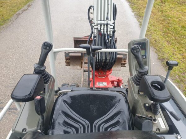 Mini-pelle Takeuchi TB 225, 2T2, 2018 – Image 9